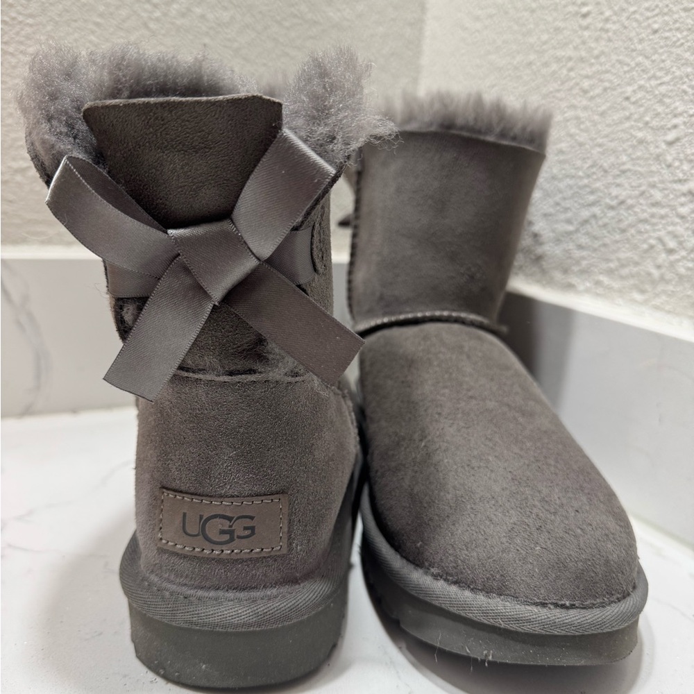 UGG Mini Bailey Bow Boots *~NEW~*